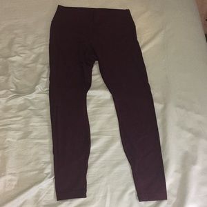 Lululemon Wunder Under Size 10 leggings tights